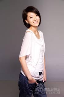 蔡淳佳献爱心 《等一个晴天》成公益主打(组图