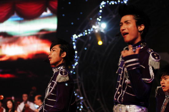 ͼ�ģ�������������ս���ѳ³������ݡ���ս��