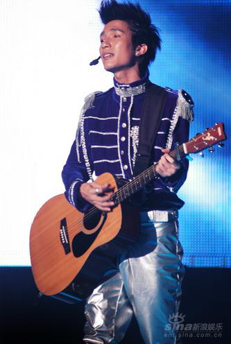 ͼ�ģ��³������ֽ��ռ����߳����������ϯ