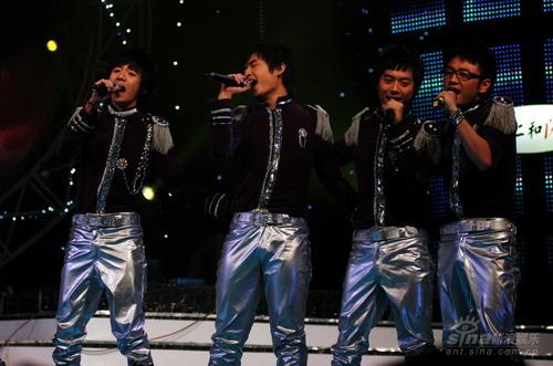 ͼ�ģ��������ӡ������������ͬ��һ���ݳ�