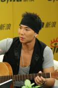 刘畊宏独家做客新浪完美主义者用音乐表达自我