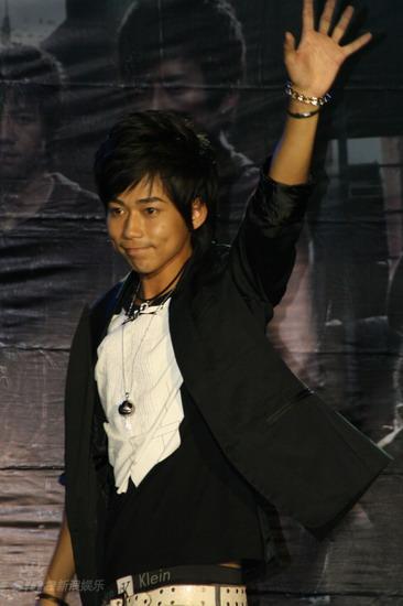 ͼ�ģ�����13ǿ�μӷ�������ƿ�--�ɰ�����