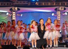 ��ͬһ�׸衷�߽�������˹���г�Ų̊ͬ(��ͼ)