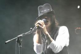 ����ѩɽ���ֽ�Բ����Ļҡ��������ǳ�(��ͼ)