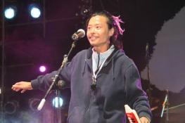 ����ѩɽ���ֽ�Բ����Ļҡ��������ǳ�(��ͼ)