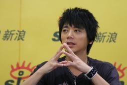 原信乐团主唱阿信聊新碟 摇滚的核心就是坚持