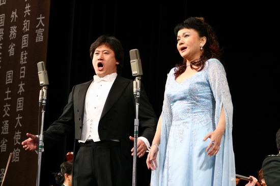 团日本首演--《<em>祝酒歌</em>》