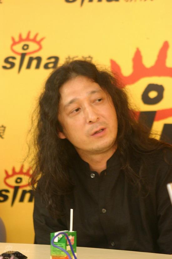 资料图片:音乐人三宝--与新浪网友交流
