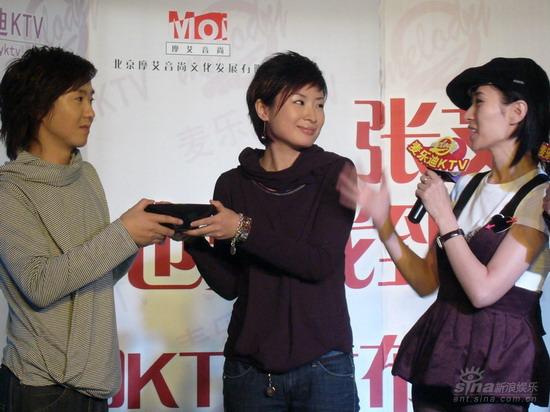 张艾文推出全新EP李霞送上“孟婆汤”(组图)
