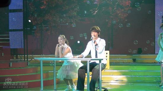 ͼ�ģ���Ů������۳�ɳ-κ���ݳ�