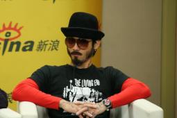 ������Я�ֶӶ�����������������ᡰͻ�ơ�