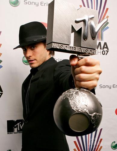 ͼ�ģ�MTVŷ�����ִ󽱺�̨30���ϻ���չ����