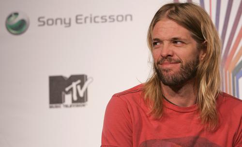 图文:Foo Fighters鼓手出席发布会