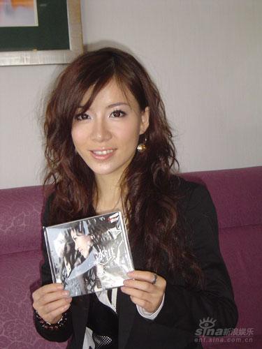 冰淇不羡慕超女一夜成名 想做创作型歌手(组图