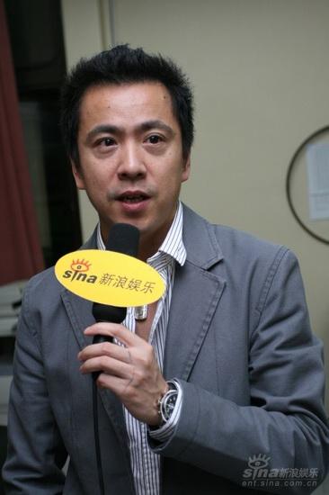 华谊兄弟传媒总裁王中磊在后台接受采访