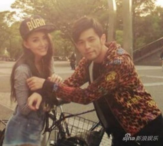 洒泪!7千周董粉丝刷屏昆凌:要比我更爱他