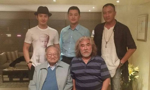 金庸家宴似英雄大会，群众有三问