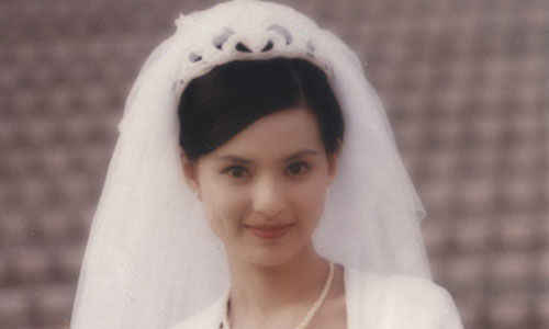 李若彤早年婚纱写真清纯似神仙姐姐