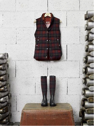 与百年品牌Harris Tweed合作的跨界限量产品