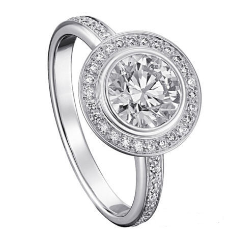 Cartier d’Amour 系列订婚钻戒