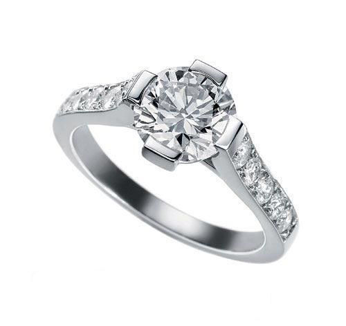 Cartier Solitaire 1895系列铂金铺镶钻石戒指