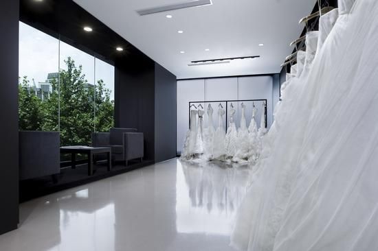 Vera Wang 中国首家旗舰店进驻上海新天地