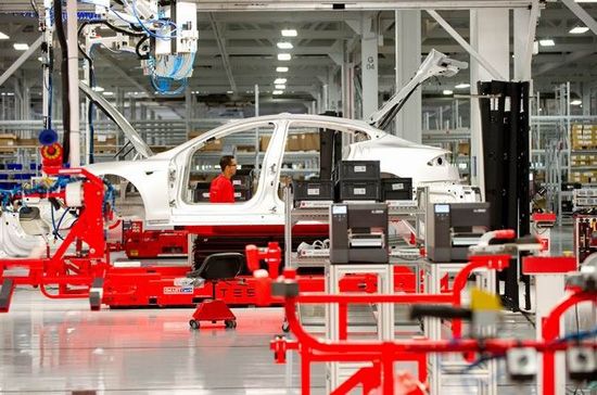 Tesla汽车位于加州费利蒙的制造工厂