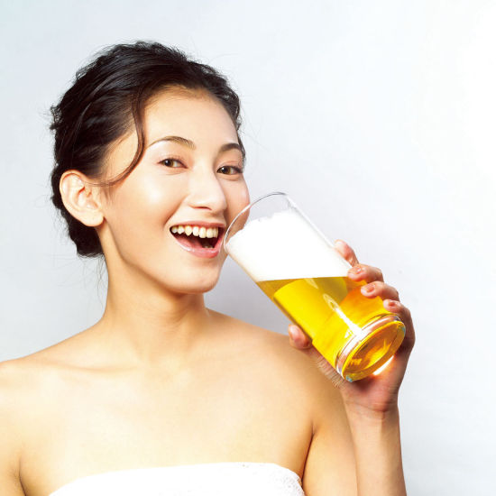 啤酒美容让肌肤享受醉美 啤酒美容让肌肤享受醉美