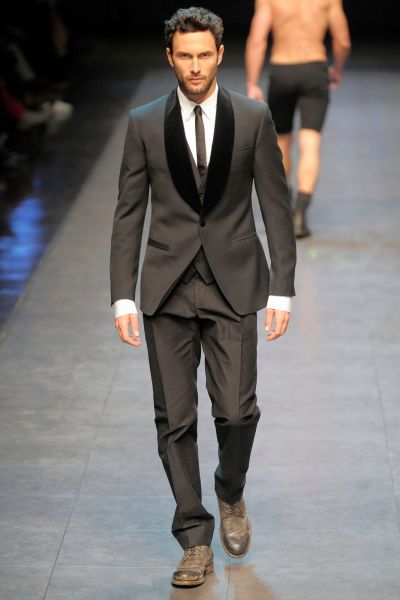 Noah Mills