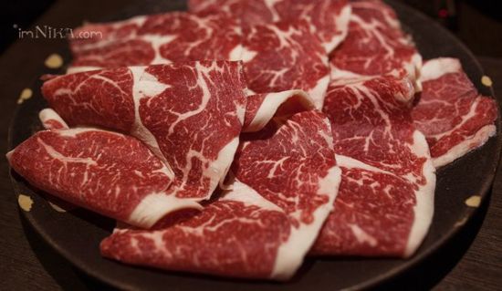 拥有大理石油花的霜降牛肉 拥有大理石油花的霜降牛肉