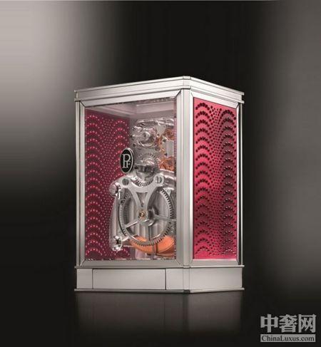 帕玛强尼携手Lalique打造全新15天水晶座钟(背面)