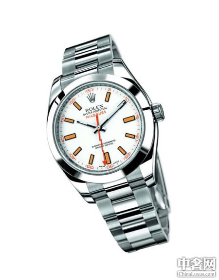 劳力士Milgauss腕表,可以抵御1000高斯(80000A/m),成功解决防磁问题。第一道防线安装在蚝式表壳内由铁磁合金制成的防磁罩,第二道防线是由全新合金制造的PARACHROM游丝, 不仅拥有抗磁性,也能抵御温度变化。