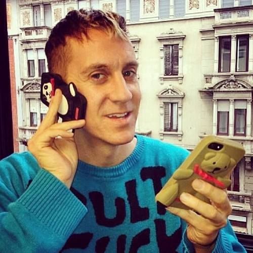 设计师Jeremy Scott也是激萌手机壳的爱好者 设计师Jeremy Scott也是激萌手机壳的爱好者
