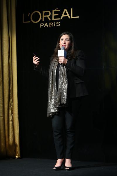 巴黎欧莱雅全球科技传播总监Elisabeth女士讲述精油产品研发背后的科技 巴黎欧莱雅全球科技传播总监Elisabeth女士讲述精油产品研发背后的科技