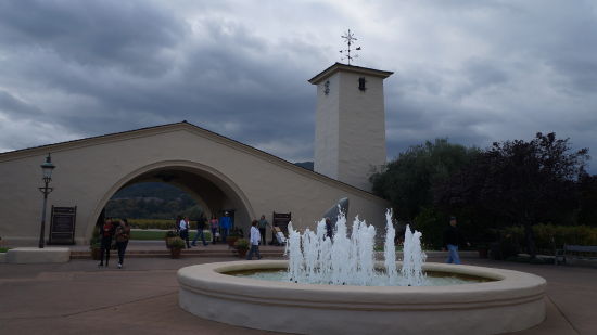 蒙大维酒庄(Robert Mondavi Winery)是美国最重要的酒庄