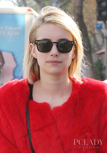 休闲风代表——Emma Roberts