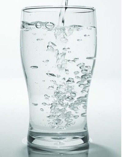 早晨别自来水一拧开就喝