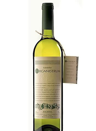 酒体较为轻盈的白葡萄酒