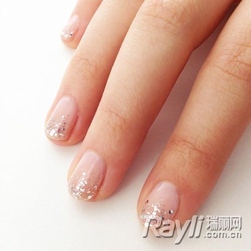 水晶银色渐变美甲