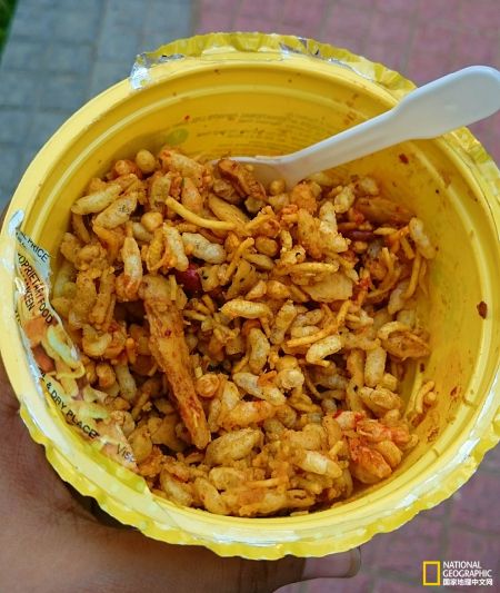 　　印度小吃贝尔普里(bhel puri)拍摄：Aashita Kawatra