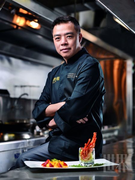 明阁餐厅主厨曾超烈 明阁餐厅主厨曾超烈