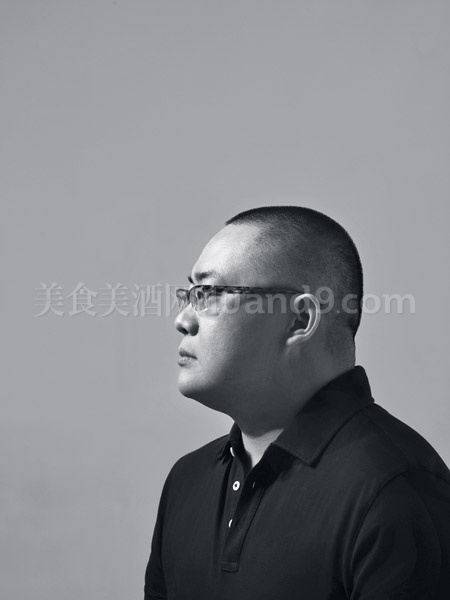 卢怿明,福系列餐厅行政总厨、杭州四季酒店顾问主厨、北京四季酒店顾问主厨、上海文华东方酒店顾问主厨 卢怿明,福系列餐厅行政总厨、杭州四季酒店顾问主厨、北京四季酒店顾问主厨、上海文华东方酒店顾问主厨