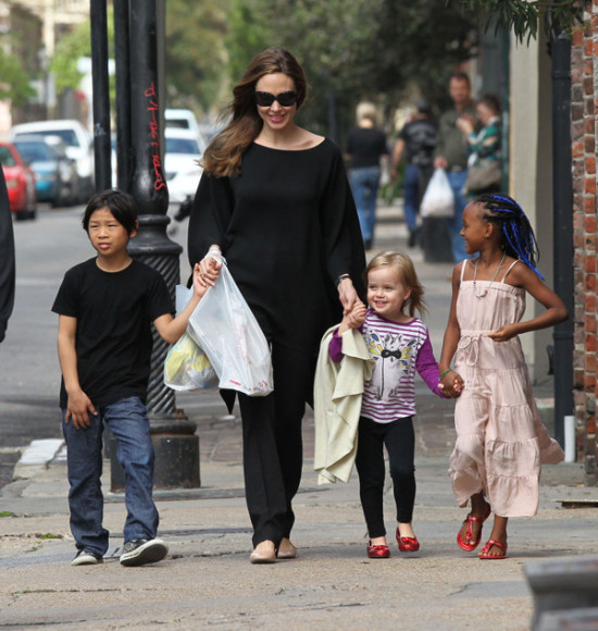 外国人领养中国孩子意味着什么