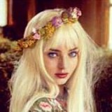 ɶɫŮIlona Staller