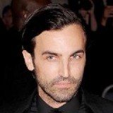 Nicolas GhesquiereѾLV