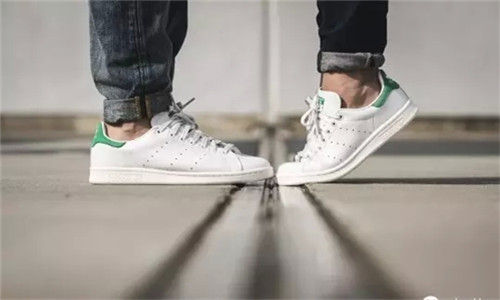 ˵˵ͷСЬStan Smith