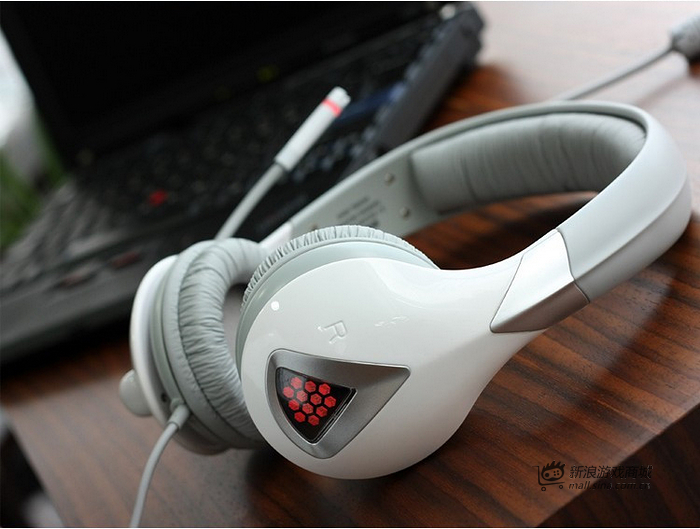 硕美科 G945(炫灯版) 零售型多声道游戏耳机