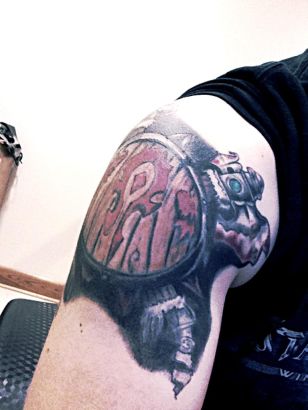 暴雪铁粉秀双臂六处纹身