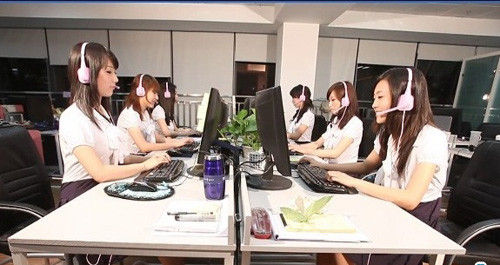 网店兼做“手机女友”生意火爆
