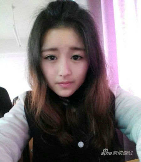 90后女孩成立美少女代练队